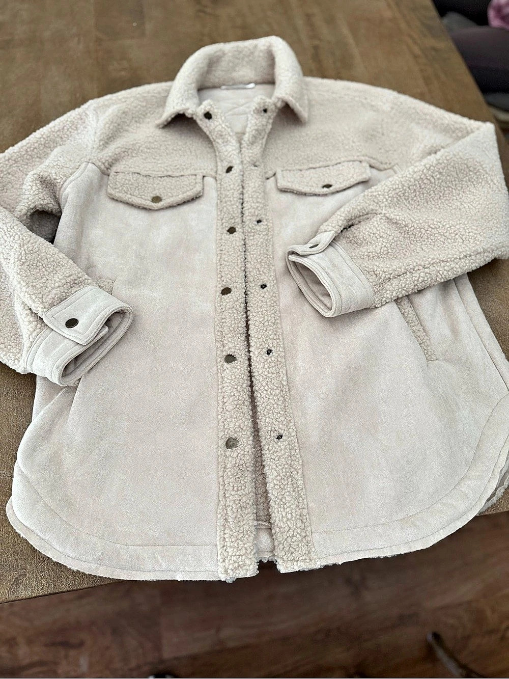 Women's Teddy Jacket in White Like New